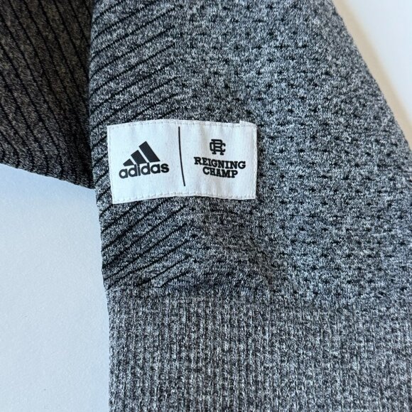 Adidas Reigning Champ Womens M Gray Bomber Jacket Chevron Stripe Primeknit Zip - Picture 5 of 5